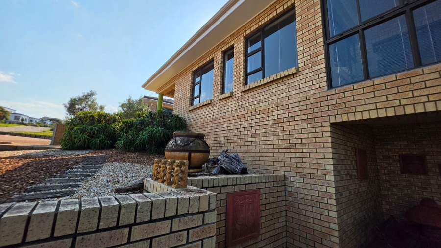 4 Bedroom Property for Sale in Stilbaai Wes Western Cape